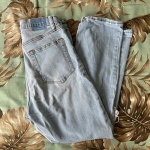 Abercrombie Ultra High Rise Ankle Straight Jeans